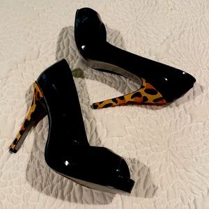 Steve Madden Black Open Toe